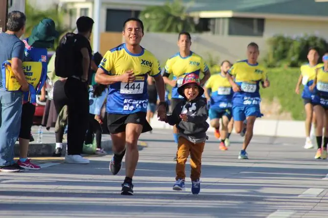 Corre, corre por el bulevar, corre sin mirar atrás ¡Corre con XEU de Veracruz! 